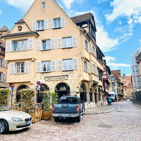 Au Grenier A Sel Apartment *